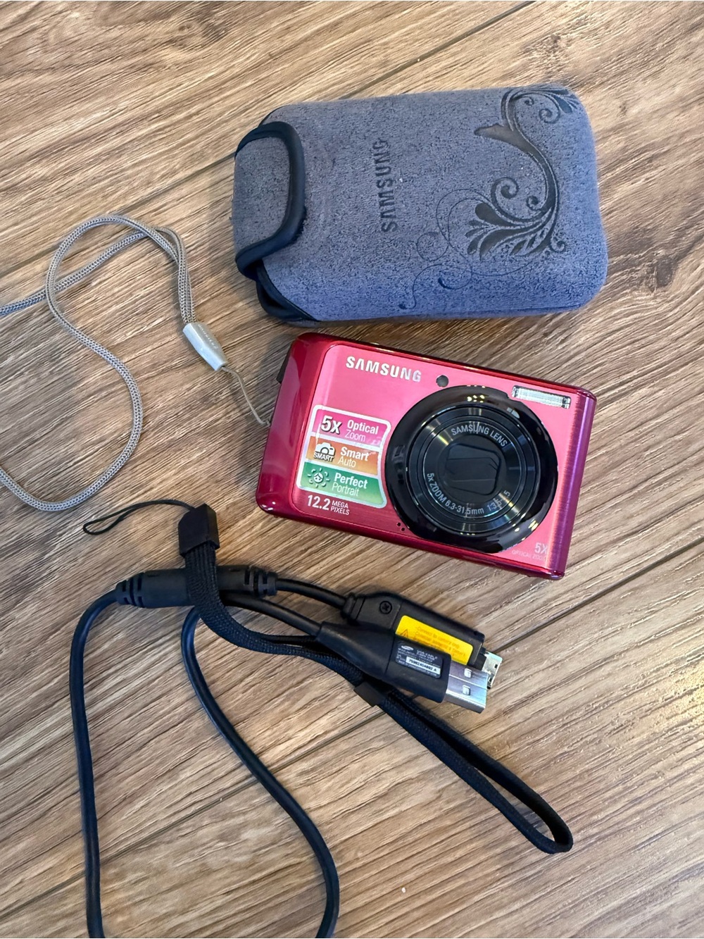 Samsung Digimax SL502 12.2MP Digital Camera, Crimson Color,EUC Battery & SD Incl